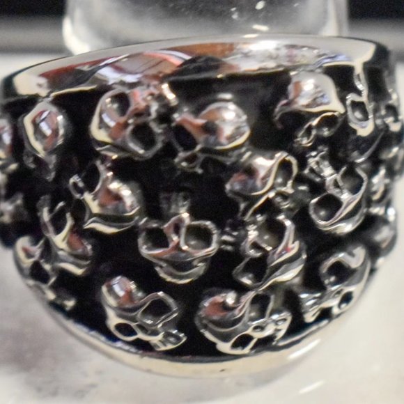 Plus Size Stainless Steel Human Skulls Statement Ring, Size 12.75 - Picture 2 of 10